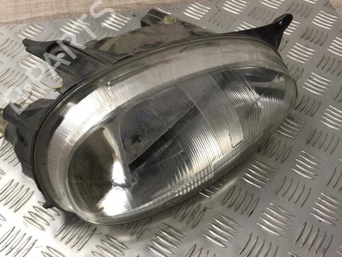 Used Right headlight OPEL CORSA B (S93) 1.4 i (F08, F68, M68) (60 hp) 22709509