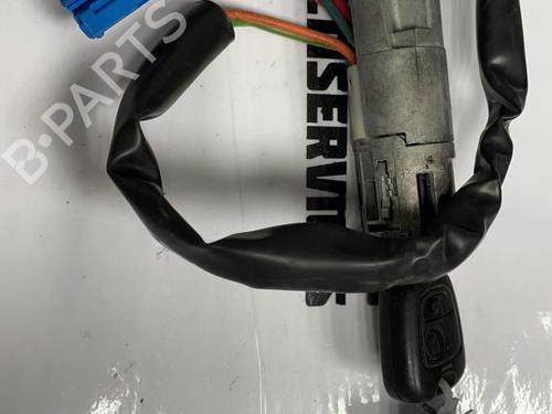 Used Ignition barrel PEUGEOT 206+ (2L_, 2M_) 1.4 i (2LKFWA, 2MKFWA) (75 hp) 21337089