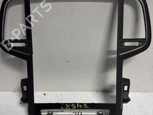 Used Electronic module RENAULT MEGANE IV Hatchback (B9A/M/N_) 1.5 Blue dCi 115 (B9A6) (116 hp) 21527408