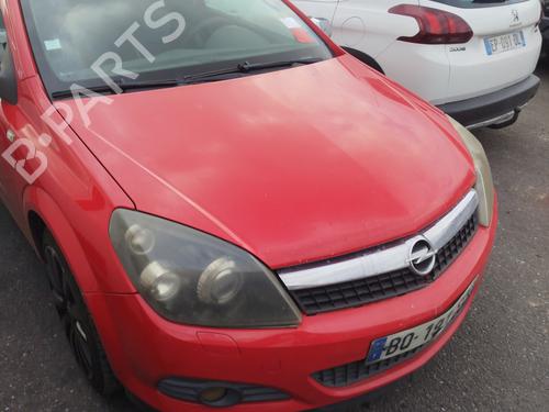 Left front fog light OPEL ASTRA H GTC (A04) 1.9 CDTI (L08) | BP22341261C30 
