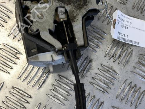 Cerradura puerta delantera derecha RENAULT CLIO II (BB_, CB_) 1.5 dCi (B/CB07) (65 hp) 21847026