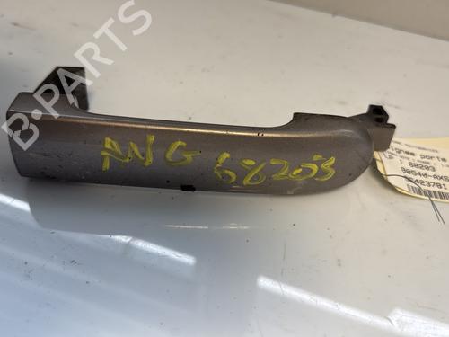 Used Front left exterior door handle NISSAN NOTE (E11, NE11) 1.5 dCi (86 hp) 21561284