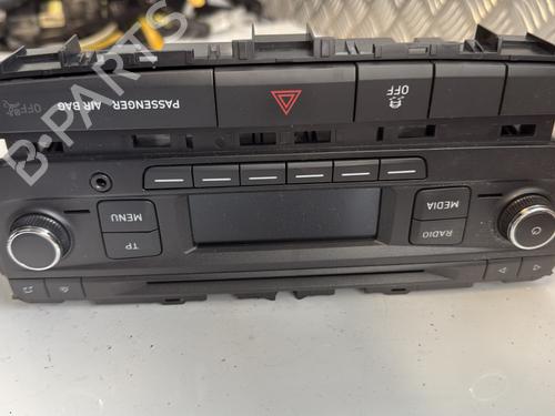 Radio SEAT IBIZA IV (6J5, 6P1) 1.6 TDI | BP24365070E6 
