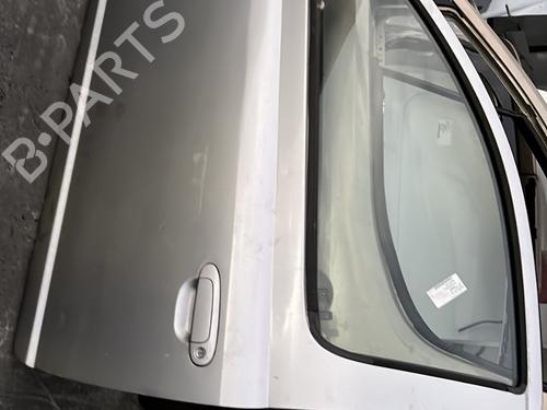 Used Left front door TOYOTA YARIS (_P1_) 1.3 (NCP10, SCP12_) (86 hp) 22596598