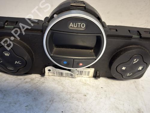 Used Climate control RENAULT CLIO III (BR0/1, CR0/1) 1.5 dCi (BR17, CR17) (86 hp) 25468004