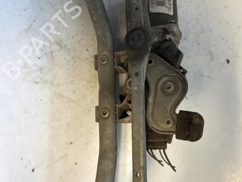 Used Front wiper motor RENAULT CLIO III (BR0/1, CR0/1) 1.2 16V (BR02, BR0J, BR11, CR02, CR0J, CR11) (75 hp) 24195733