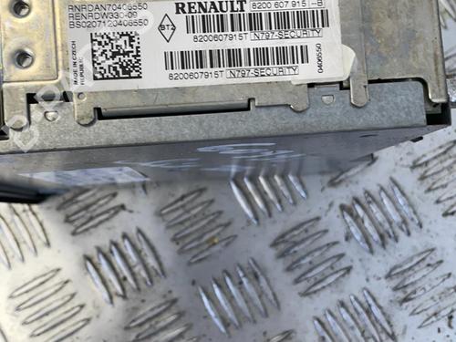 Radio RENAULT CLIO III (BR0/1, CR0/1) 1.5 dCi (BR17, CR17) | BP21351302E6 