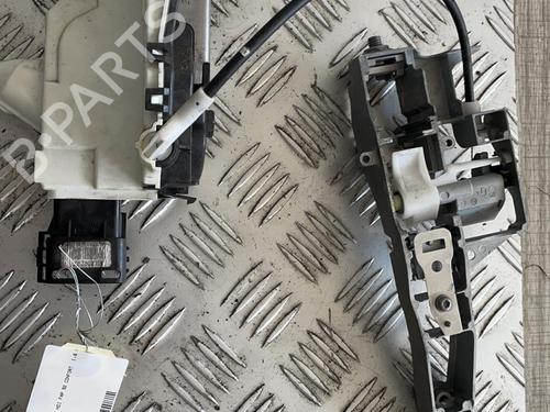 Vergrendeling links voor CITROËN C3 II (SC_) 1.6 HDi (92 hp) 21343670