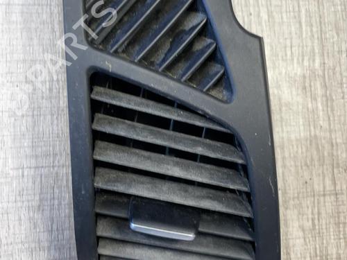 Used Air vent BMW 1 (E87) 120 d (177 hp) 21808662