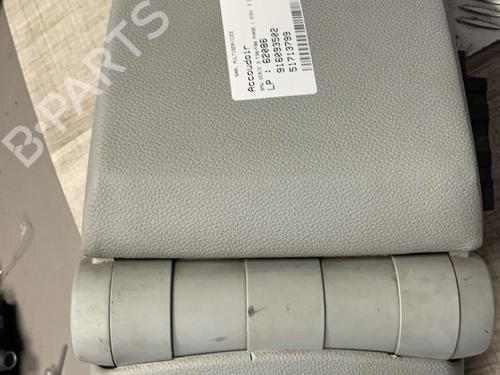 Used Armrest / Center console BMW 3 (F30, F80) 316 d (116 hp) 21358615