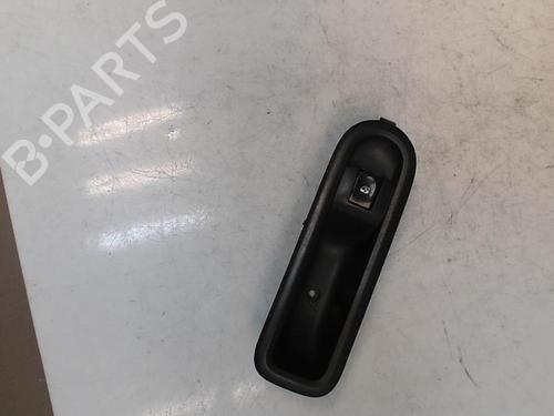Used Right front window switch RENAULT CLIO III (BR0/1, CR0/1) 1.4 16V (98 hp) 21349661