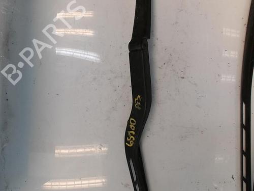 Used Front windshield wiper arm AUDI A3 Sportback (8PA) 2.0 TDI 16V (140 hp) 21335451