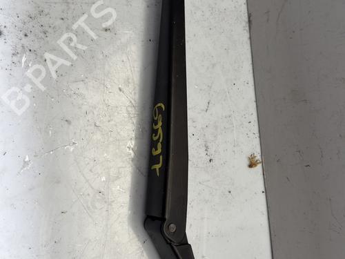 Used Front windshield wiper arm VW POLO V (6R1, 6C1) 1.4 TDI (75 hp) 26685707