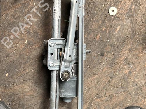 Used Front wiper motor SEAT IBIZA IV (6J5, 6P1) 1.2 TDI (75 hp) 21338345