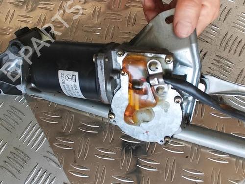 Used Front wiper motor MERCEDES-BENZ C-CLASS (W203) C 220 CDI (203.006, 203.008) (143 hp) 21345334