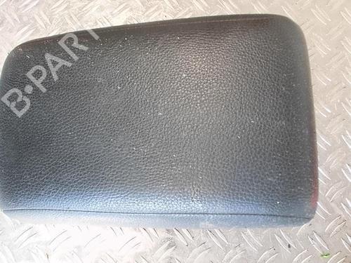 Used Armrest / Center console HYUNDAI SANTA FÉ II (CM) 2.2 CRDi 4x4 (197 hp) 21847937