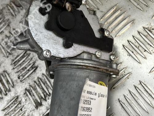 Used Front wiper motor FIAT PUNTO (199_) 1.2 (199AXZ1A, 199BXZ1A) (69 hp) 21330992