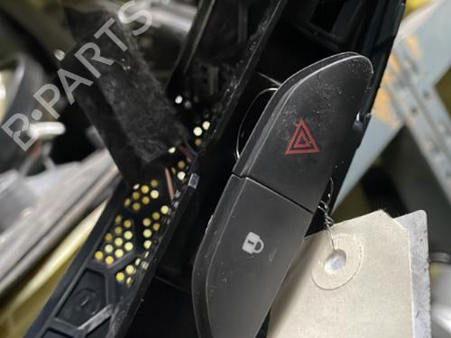 Used Warning switch RENAULT CLIO IV (BH_) 1.5 dCi 75 (75 hp) 21336804