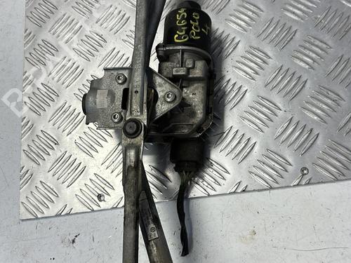 Used Front wiper motor VW POLO (9N_, 9A_) 1.4 TDI (75 hp) 21340987