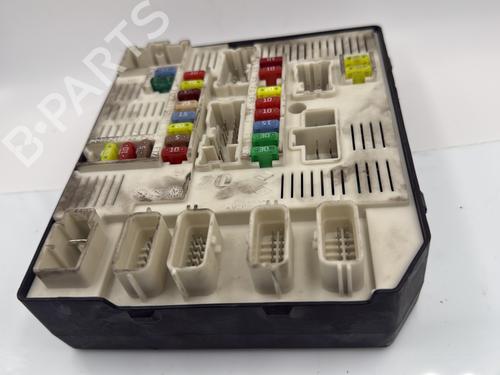 Used Fuse box RENAULT MEGANE III Grandtour (KZ0/1) 1.5 dCi (KZ09, KZ0D, KZ1G, KZ29, KZ14, KZ1W, KZ10, KZ1F,... (110 hp) 27999901