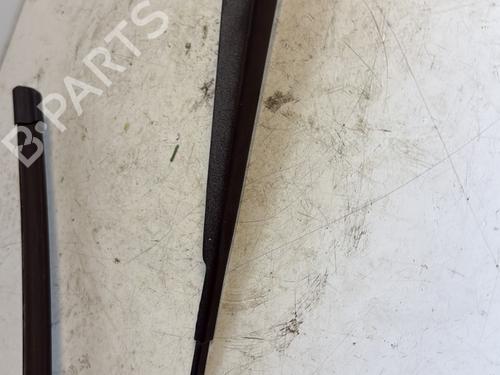 Front windshield wiper arm RENAULT CLIO IV (BH_) 1.5 dCi 90 | BP23798074C143 