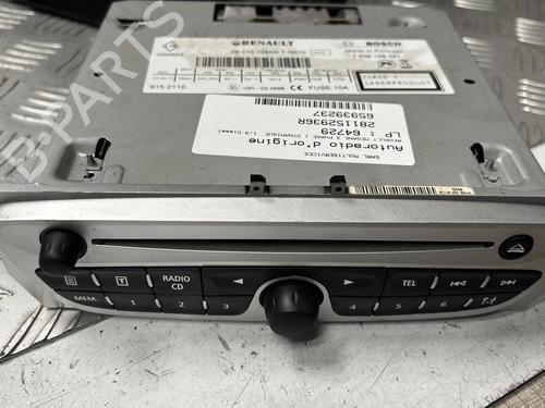 Bilradio RENAULT MEGANE III Hatchback (BZ0/1_, B3_) 1.9 dCi (BZ0N, BZ0J) (131 hp) 21341063