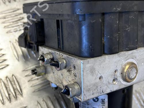 Used ABS pump BMW 3 (E90) 320 i (150 hp) 21339318