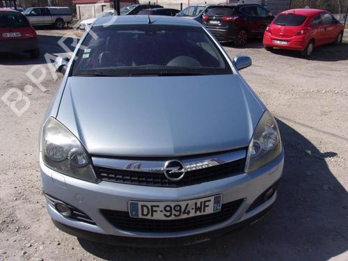 Right front fenders OPEL ASTRA H TwinTop (A04) 1.9 CDTi (L67) | BP22421075C42 