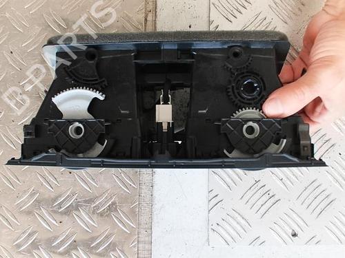 Air vent VW GOLF VI (5K1) 1.6 TDI | BP21329136I21 