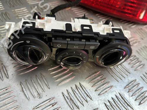 Used Climate control PEUGEOT 208 I (CA_, CC_) 1.2 VTI 82 (82 hp) 21340887