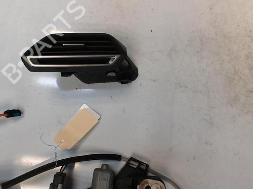 Used Air vent PEUGEOT 208 II (UB_, UP_, UW_, UJ_) 1.2 PureTech 130 (131 hp) 21335160