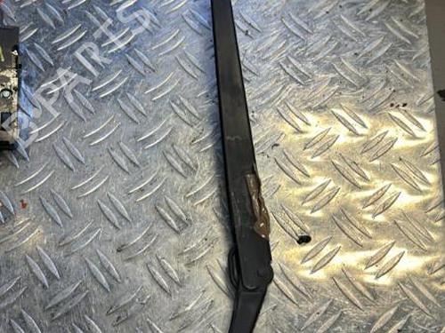 Used Front windshield wiper arm RENAULT CLIO IV (BH_) 0.9 TCe 90 (BHNF, BHMA, BHMH, BHJK, BHJR) (90 hp) 21341541