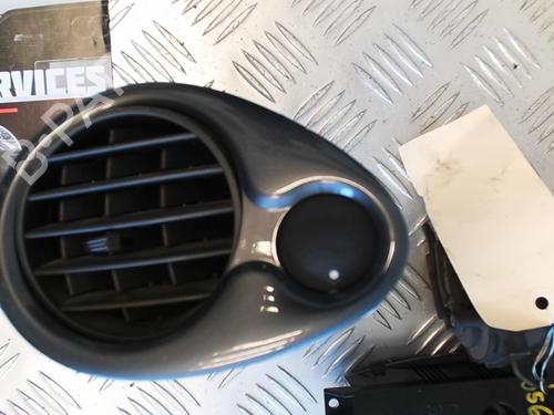 Used Air vent RENAULT CLIO III (BR0/1, CR0/1) 1.5 dCi (BR0H, CR0H, CR1S, BR1S) (106 hp) 21847455