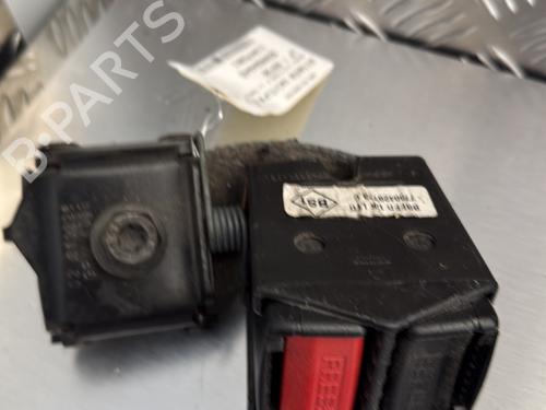 Used Seat buckle RENAULT CLIO II (BB_, CB_) 1.2 16V (BB05, BB0W, BB11, BB27, BB2T, BB2U, BB2V, CB05,... (75 hp) 28019615
