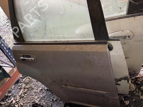Used Right rear door NISSAN X-TRAIL I (T30) 2.2 Di 4x4 (114 hp) 22197523