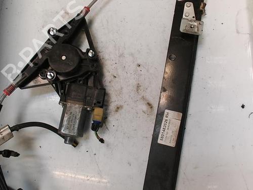 Right front window motor IVECO DAILY V Van 35C21 V, 35S21 V, 40C21 V, 45C21 V, 50C21 V | BP21344582E20 