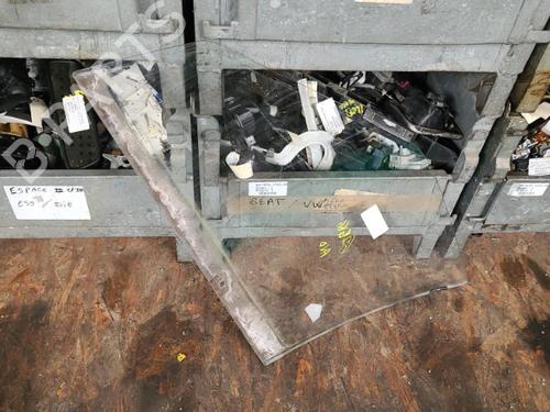Used Front right door window RENAULT 19 I Chamade (L53_) 1.9 D (L534, L53J) (64 hp) 21346174