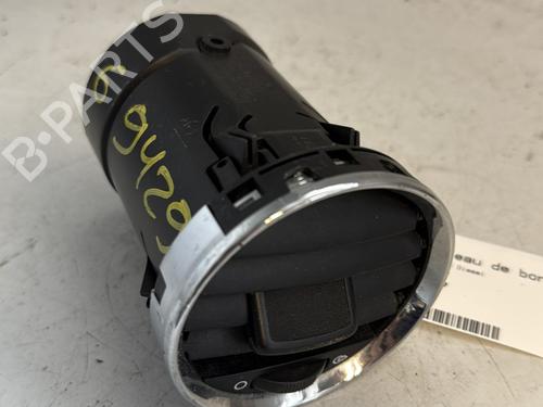 Used Air vent PEUGEOT 308 I (4A_, 4C_) 1.6 HDi (109 hp) 26213393