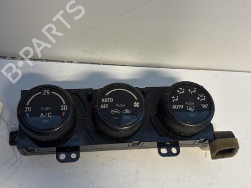 Used Climate control SUZUKI GRAND VITARA I (FT, HT) 2.0 HDI 110 16V 4x4 (SQ420D, TD83V) (109 hp) 21347957