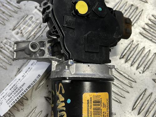 Used Front wiper motor DACIA SANDERO II TCe 90 (B8M1, B8MA, B8AC) (90 hp) 21347472