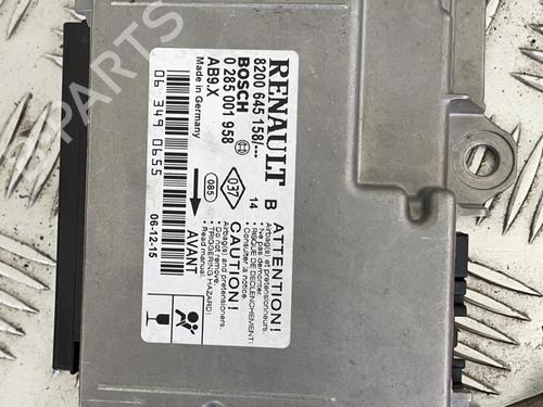 Used ECU airbags RENAULT CLIO III (BR0/1, CR0/1) 1.4 16V (98 hp) 21359117