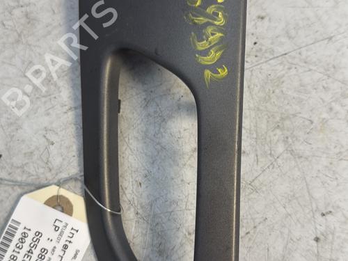 Used Left rear window switch PEUGEOT 407 (6D_) 2.0 HDi 135 (6DRHRH, 6DRHRE, 6DRHRG, 6DRHRJ) (136 hp) 23797599