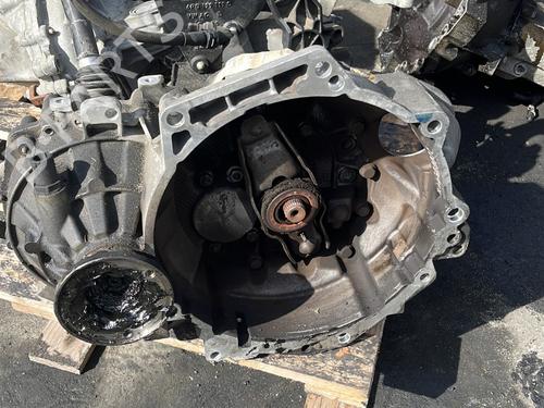 Gearkasse VW POLO V (6R1, 6C1) 1.6 TDI (90 hp) 24180731