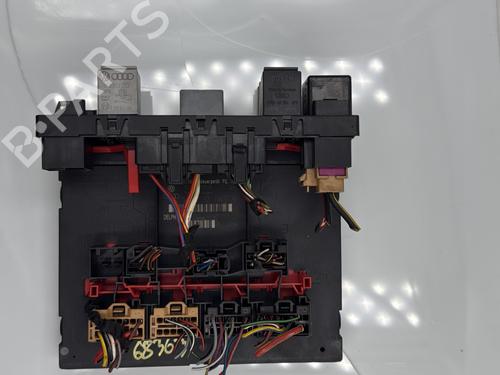 Fuse box VW GOLF V (1K1) 1.6 FSI | BP27987127E1 
