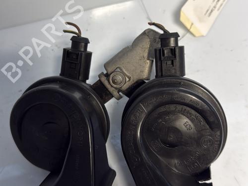 Used Horn VW POLO V (6R1, 6C1) 1.2 TSI (105 hp) 21355449