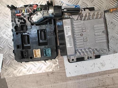 Used Electronic module PEUGEOT 308 SW I (4E_, 4H_) 1.6 HDi (112 hp) 21335668
