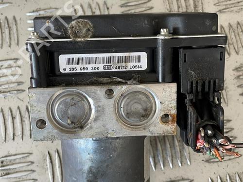 Used ABS pump RENAULT SCÉNIC II (JM0/1_) 1.9 dCi (JM0G, JM12, JM1G, JM2C) (120 hp) 21343200