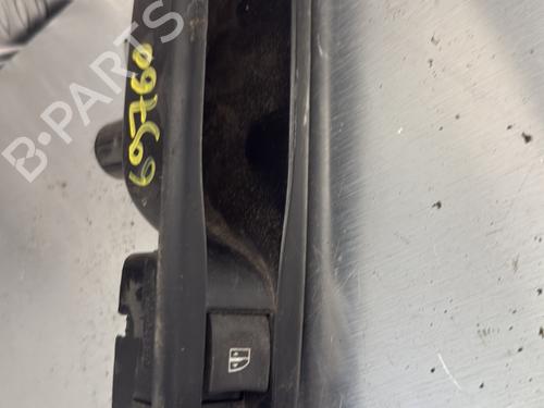 Højre bagtil elrude kontakt RENAULT MEGANE III Hatchback (BZ0/1_, B3_) 1.9 dCi (BZ0N, BZ0J) (131 hp) 28047920