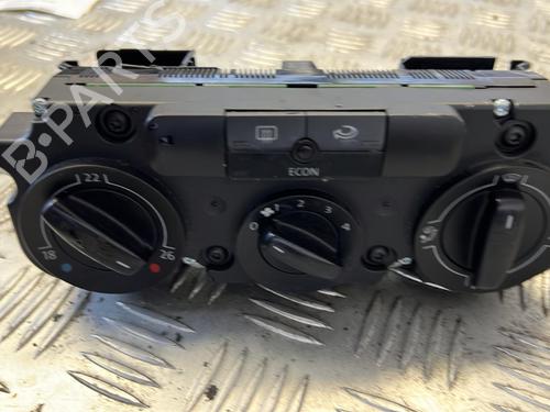 Airco bedieningspaneel VW GOLF V (1K1) 1.9 TDI (105 hp) 21338650
