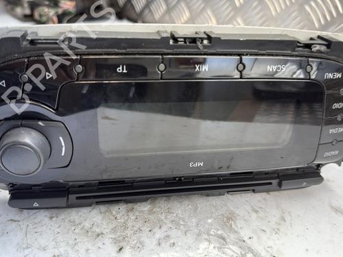 Used Radio SEAT IBIZA IV (6J5, 6P1) 1.6 TDI (90 hp) 27573519
